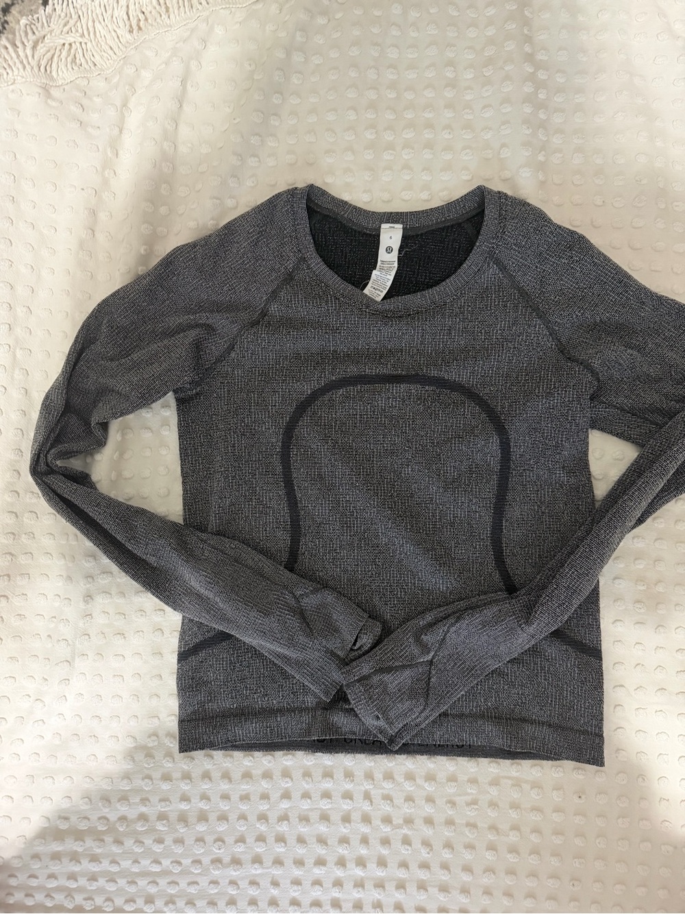 lululemon athletica Heather Charcoal Long-Sleeve Seamless Top